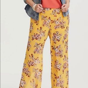 YELLOW FLORAL CHIFFON PANT